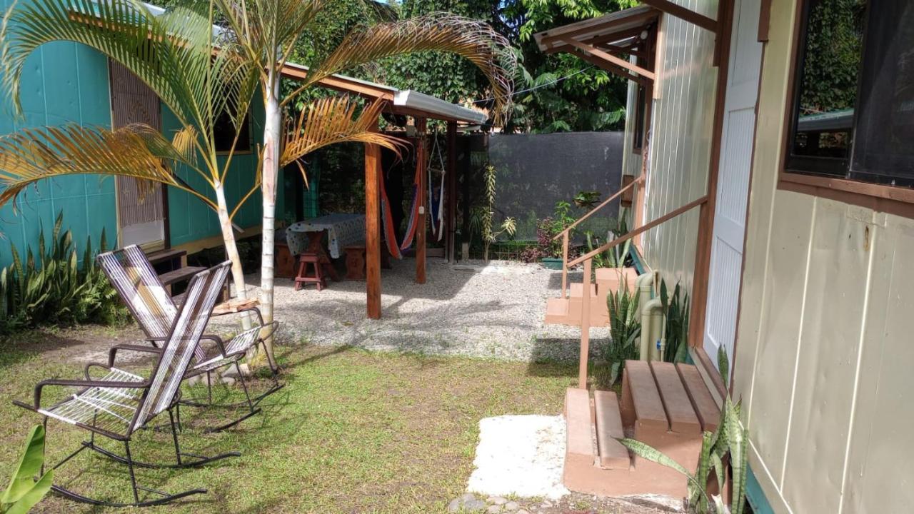 Hotel Container House Cahuita Exterior foto