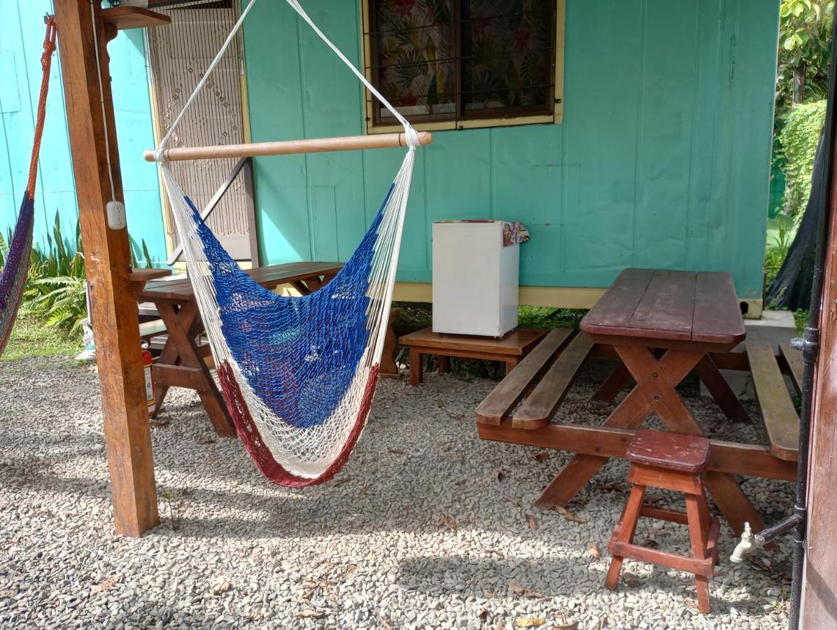 Hotel Container House Cahuita Exterior foto